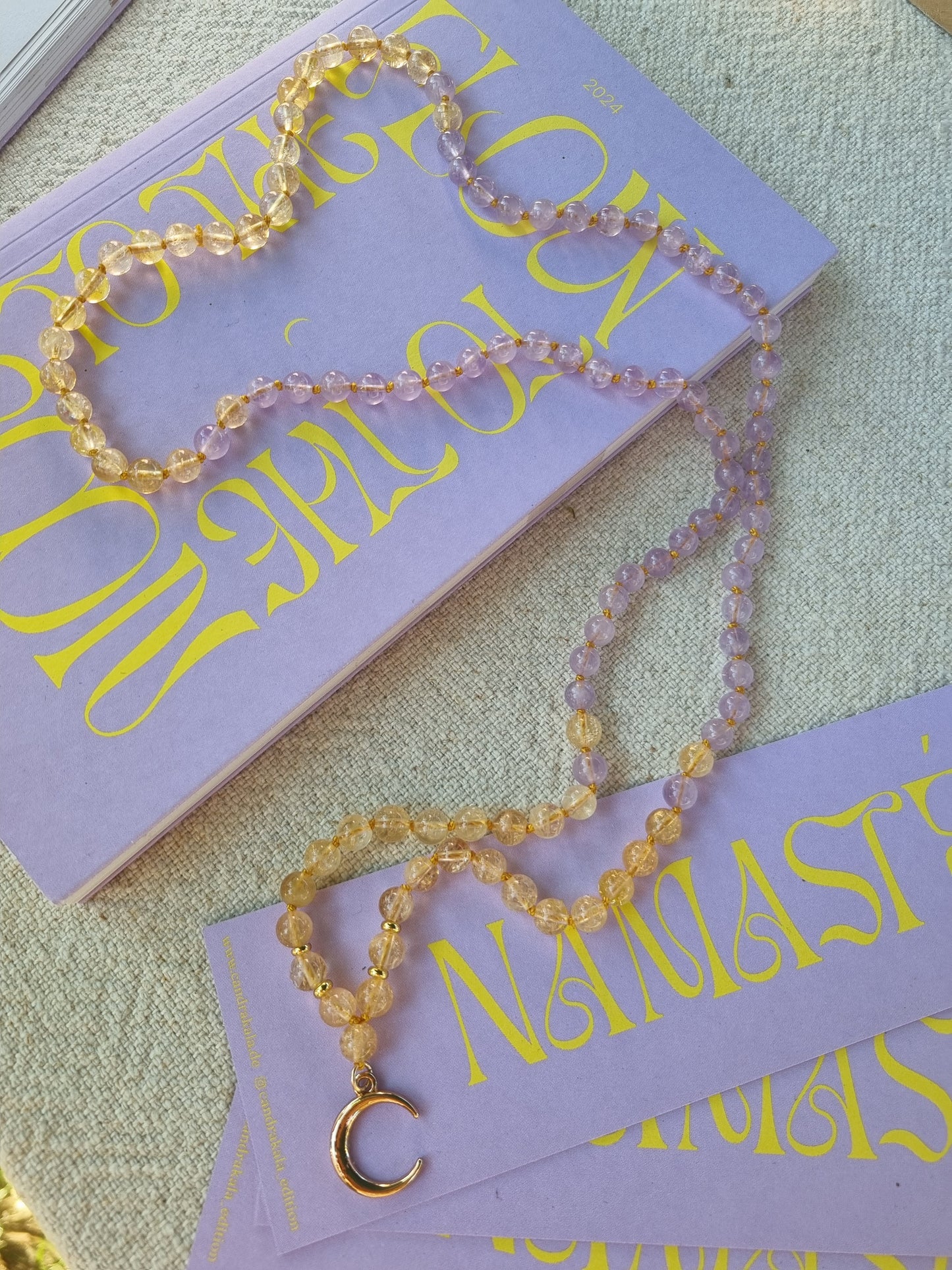 Candrakala Mala - aus Lavendel Amethyst und Citrin