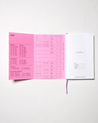 Mondkalender 2026 mit Astro-Spickzettel und Aufklappseite von candrakala